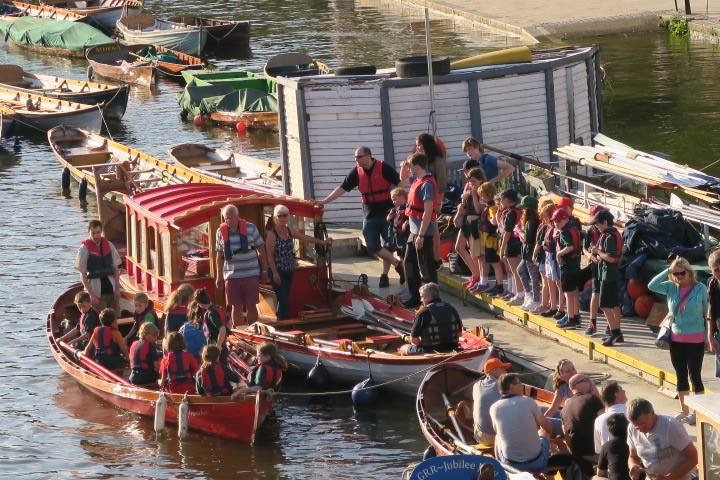 Embarking Jubilant and Fan Maker from pontoon